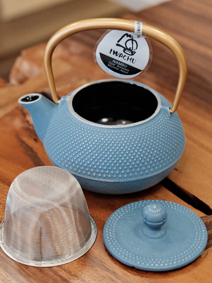 IWACHU Nambu Tekki Cast Iron 320ml “sky blue”Teapot （Gift Box）