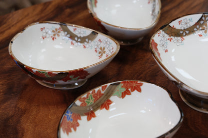 Arita Yaki Cherry blossom and Maple Flower Petal Dish Bowl (Gift Bowl)