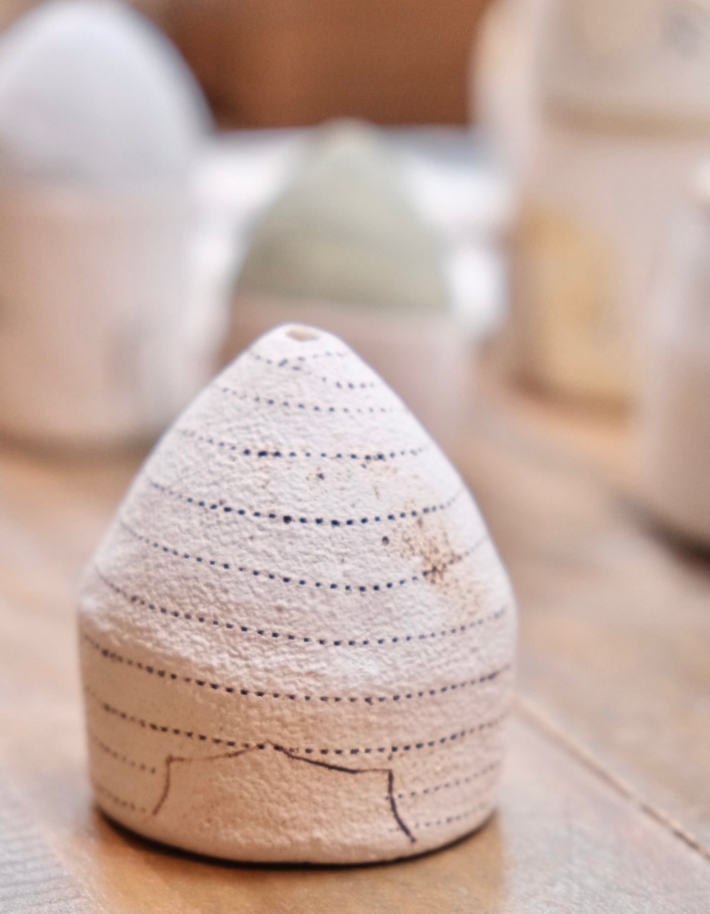 Artisans-hapun pottery 拜志睦子 Handmade Ceramic Tiny House