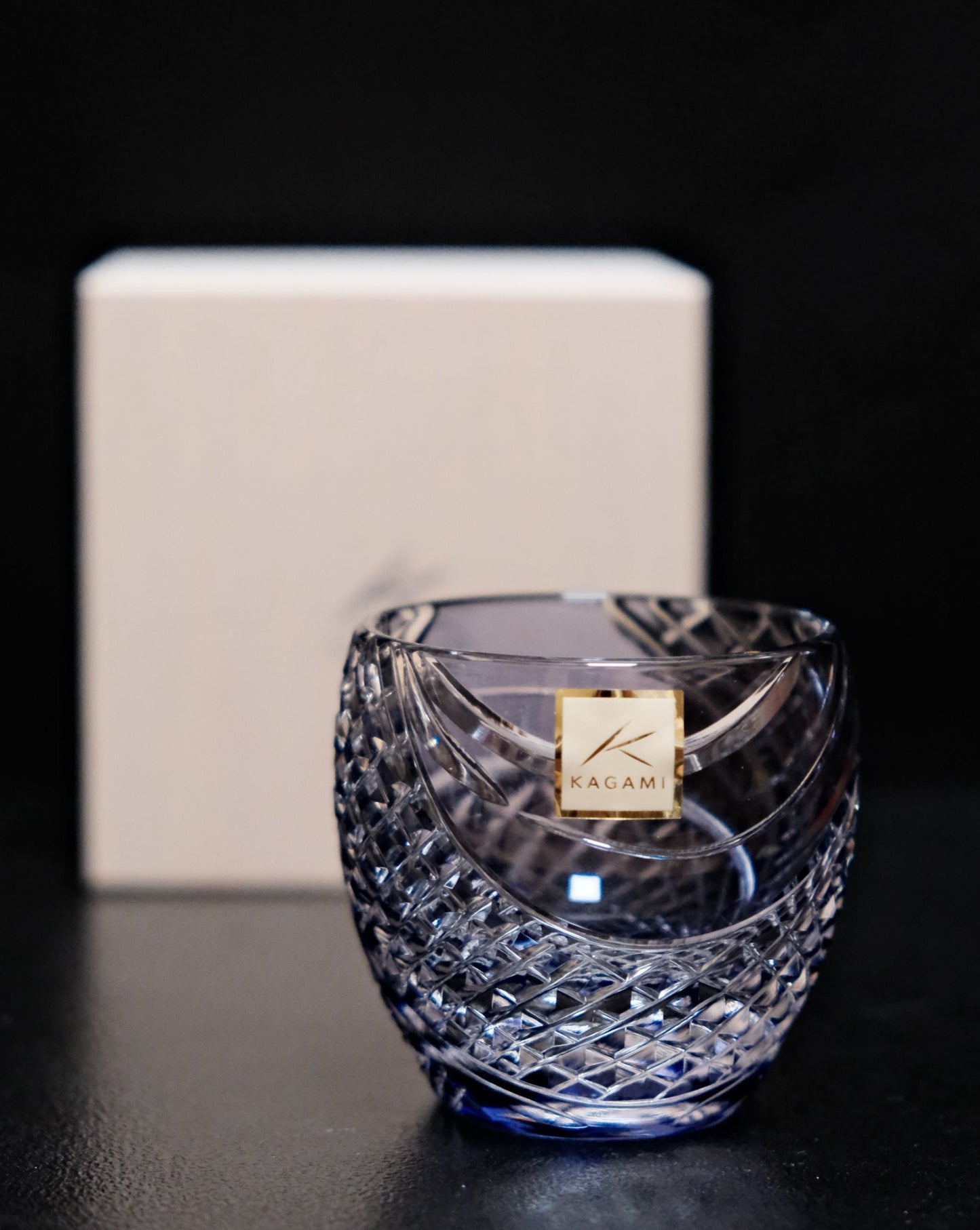 [KAGAMI CRYSTAL] | EDO KIRIKO | Fish Scales Stripe Sake Cup Purple