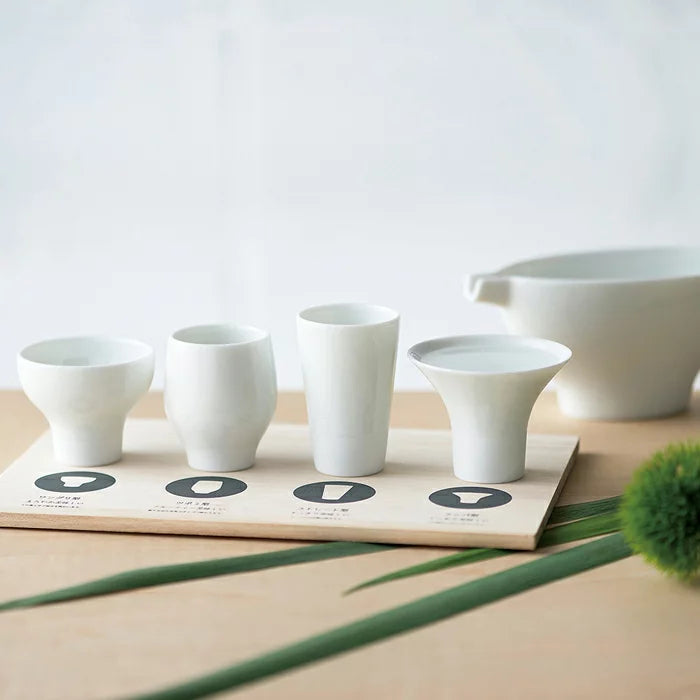 KANEKO KOHYO 1 sake vessel, 4 small cups Sake Set