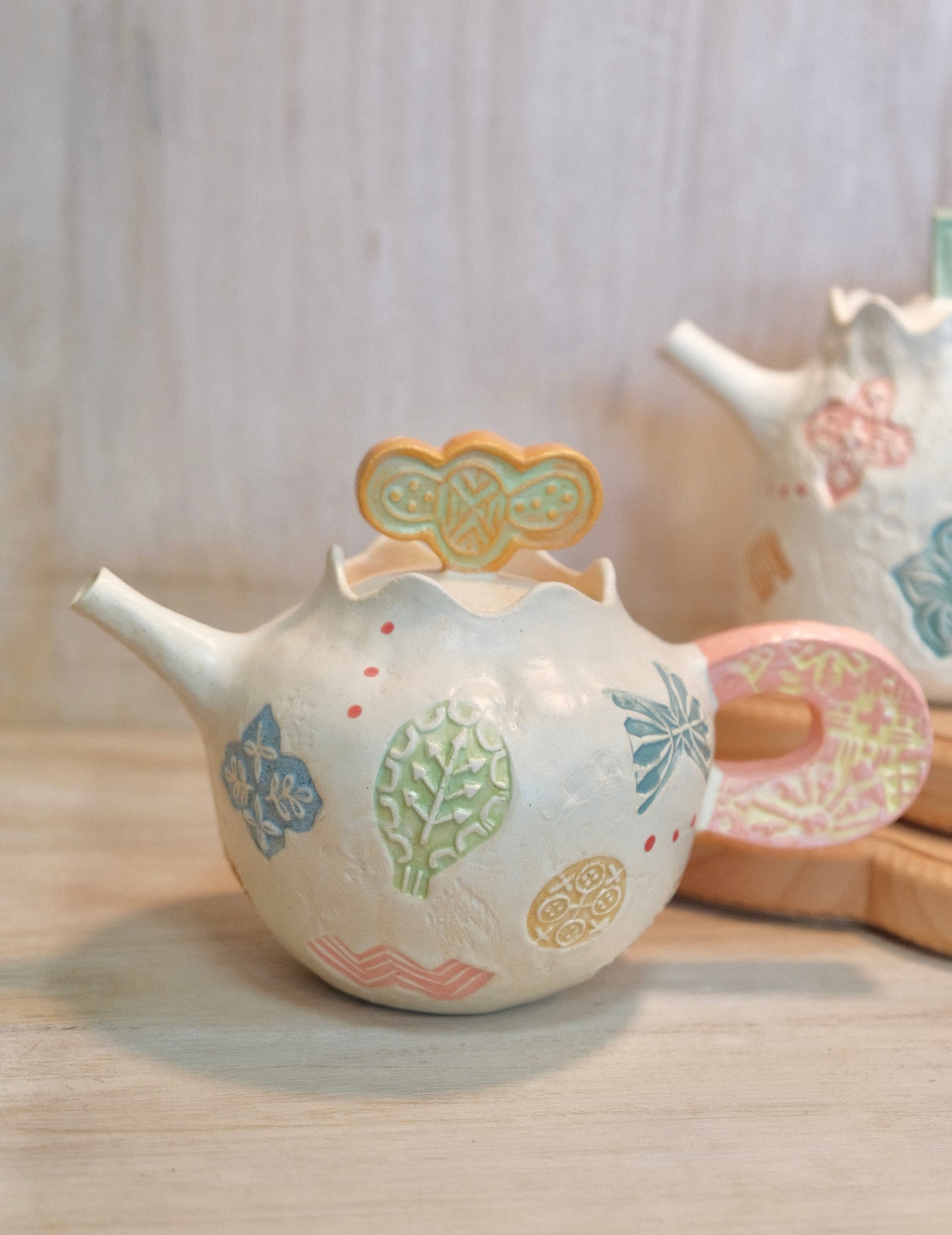 Hacorie-ハコリエ Handmade Ceramic Multiple Colors Teapot