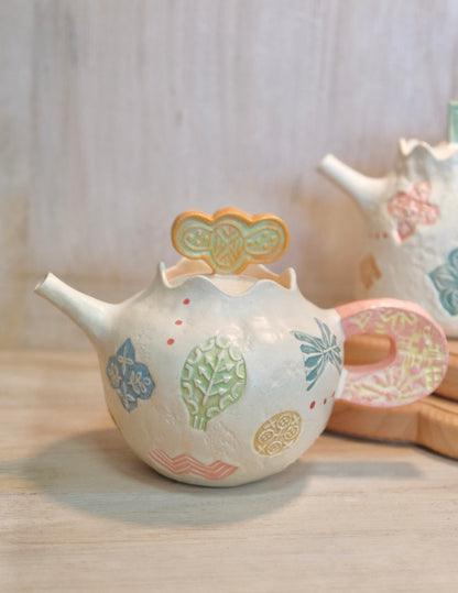 Hacorie-ハコリエ Handmade Ceramic Multiple Colors Teapot