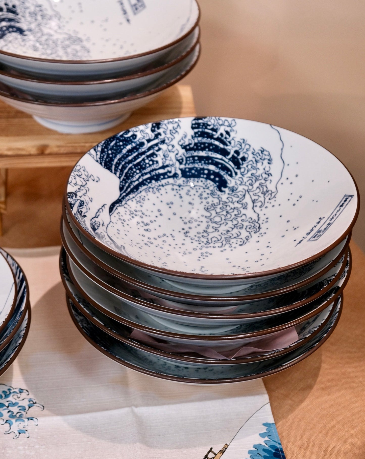 Japan Made Minoware Large Ramen Bowl-Hokusai Fuji