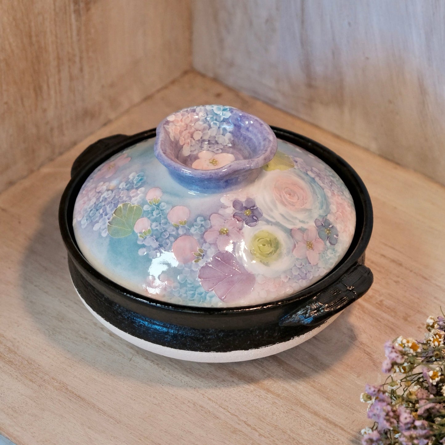 YUZURIHA FLOWER HANDMADE Flower Size 6 Donabe/0.9L Clay pot