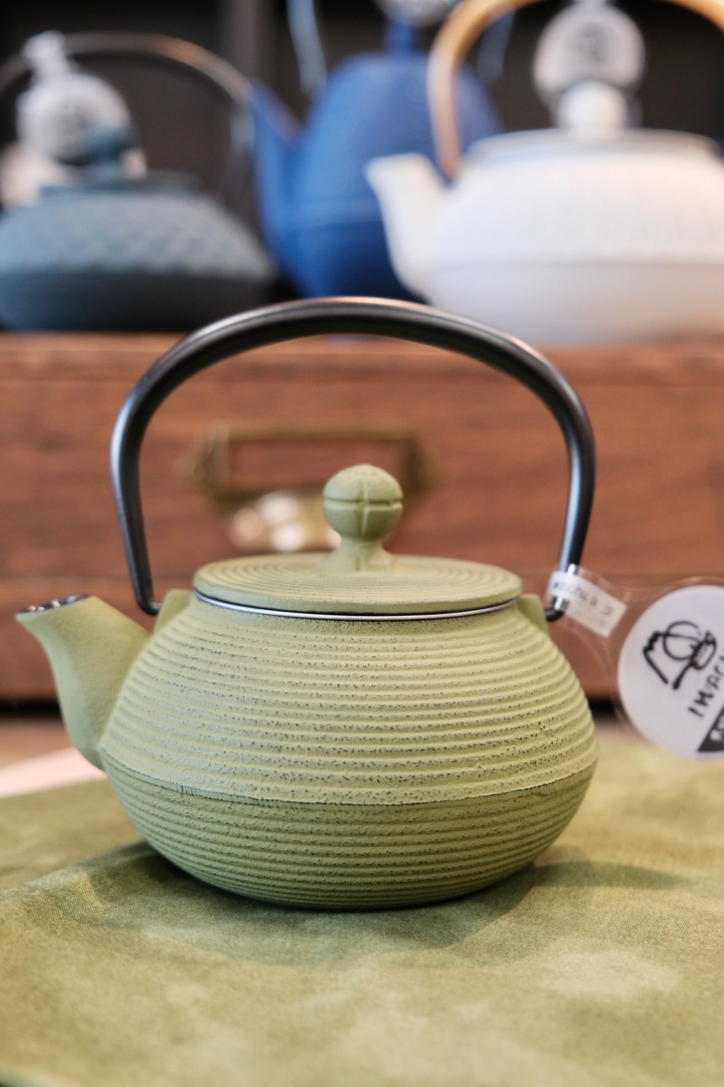 IWACHU Nambu Tekki Cast Iron 320ml "Matcha Green" Teapot （Gift Box）