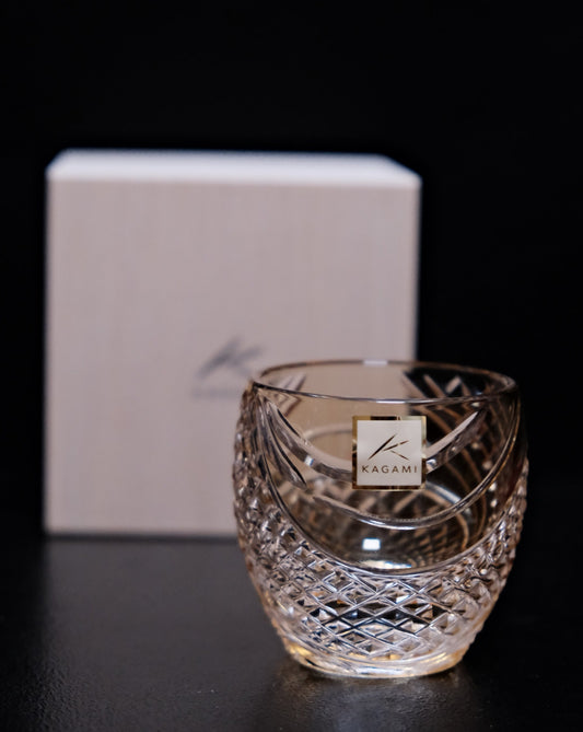 [KAGAMI CRYSTAL] | EDO KIRIKO | Fish Scales Stripe Sake Cup Yellow