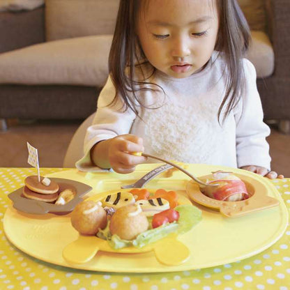 Japan made Winnie the pooh Kids Divided plate set