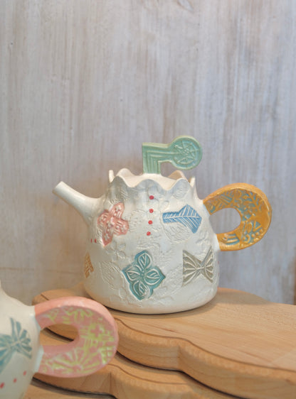 Hacorie-ハコリエ Handmade Ceramic Multiple Colors Teapot