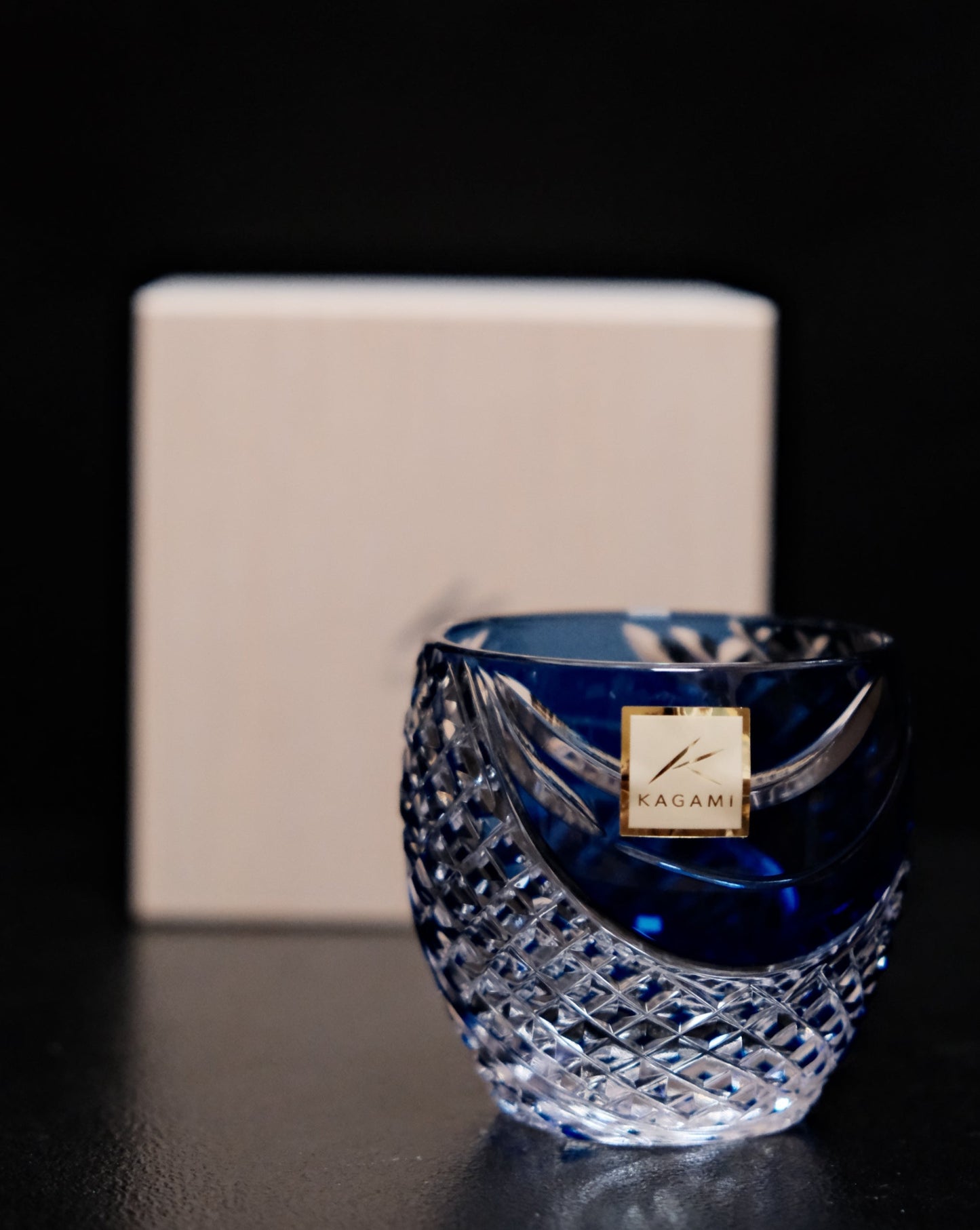 [KAGAMI CRYSTAL] | EDO KIRIKO | Fish Scales Stripe Sake Cup Blue