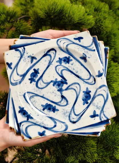 Arita Yaki Sometsuke Blue and White Handmade Large Plate Style Plate (Flew water flowers)