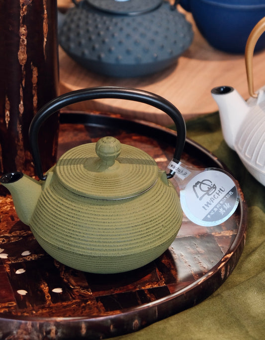 IWACHU Nambu Tekki Cast Iron 320ml "Matcha Green" Teapot （Gift Box）