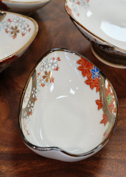 Arita Yaki Cherry blossom and Maple Flower Petal Dish Bowl (Gift Bowl)