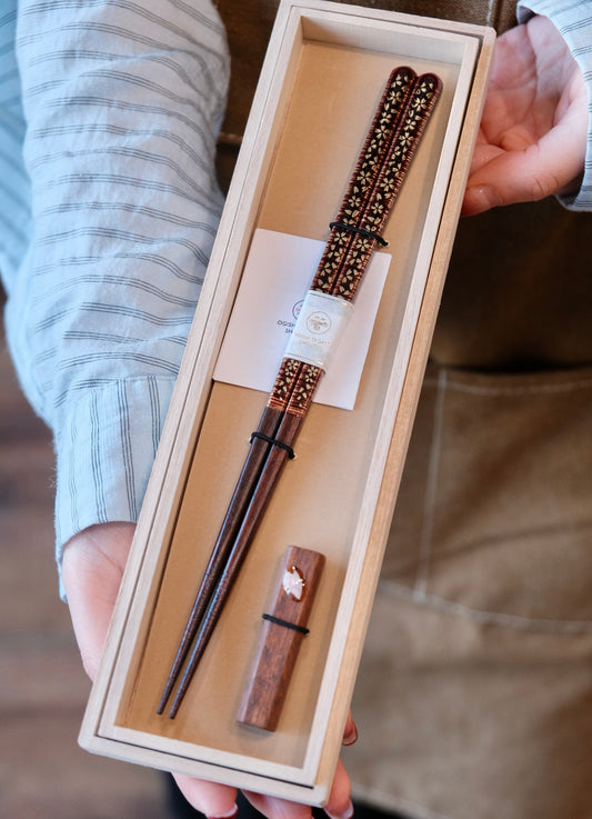 Wakasa Kaisaiku Sakura Chopstick with rest in Paulownia Gift box