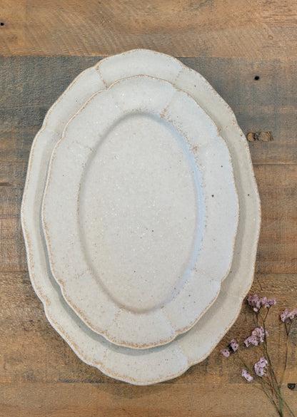 Japan Made Minoyaki Vintage Style Oval Plates (Ecru White)