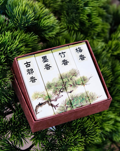 香彩堂-Kousaido Incense A luxurious box containing a set of four different incense types (Koto, Sumi, Take, and Ume), with 15 sticks each.