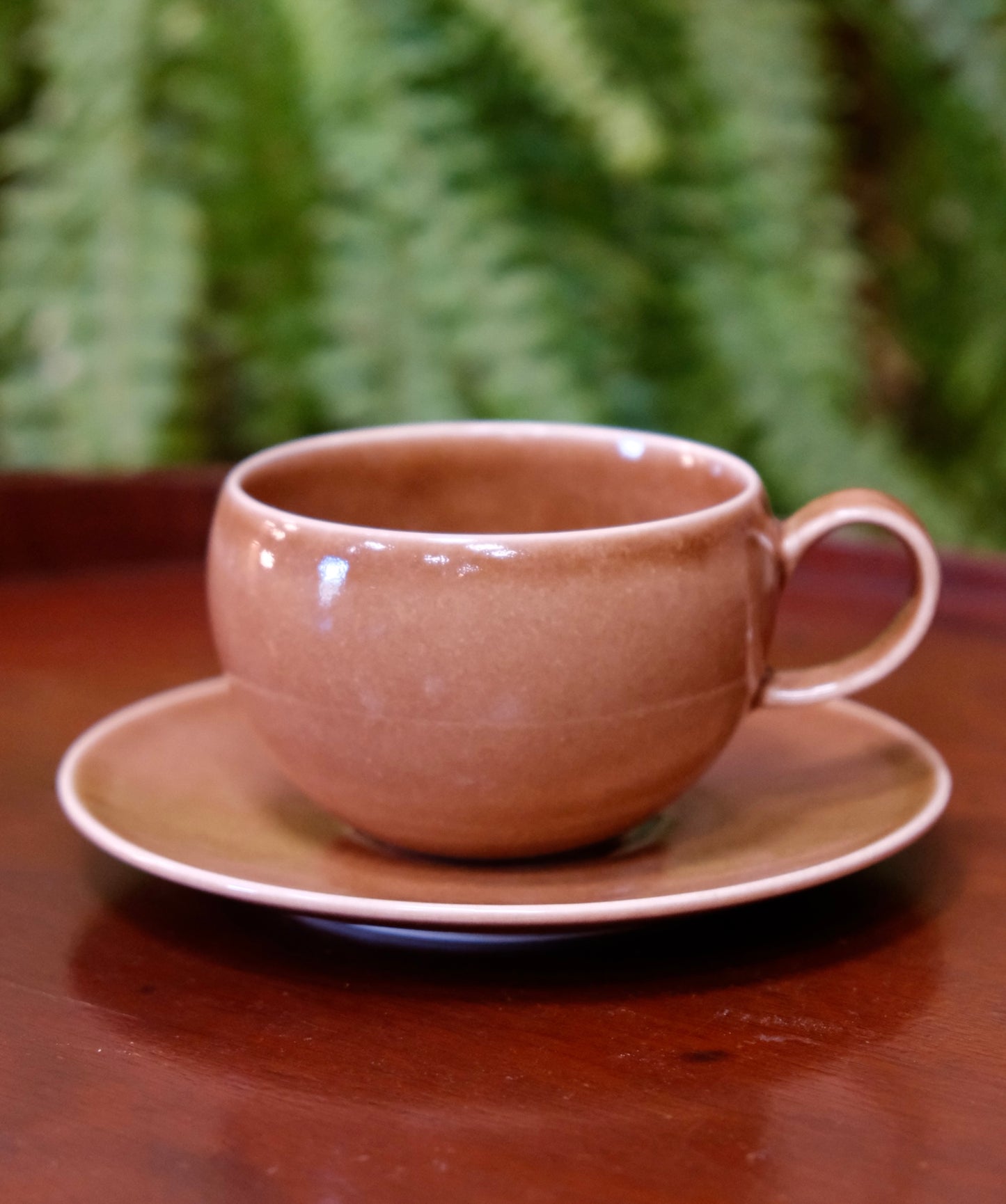 "YEZI" Studio Artisans Handcraft Egg Shape Cup and Saucer