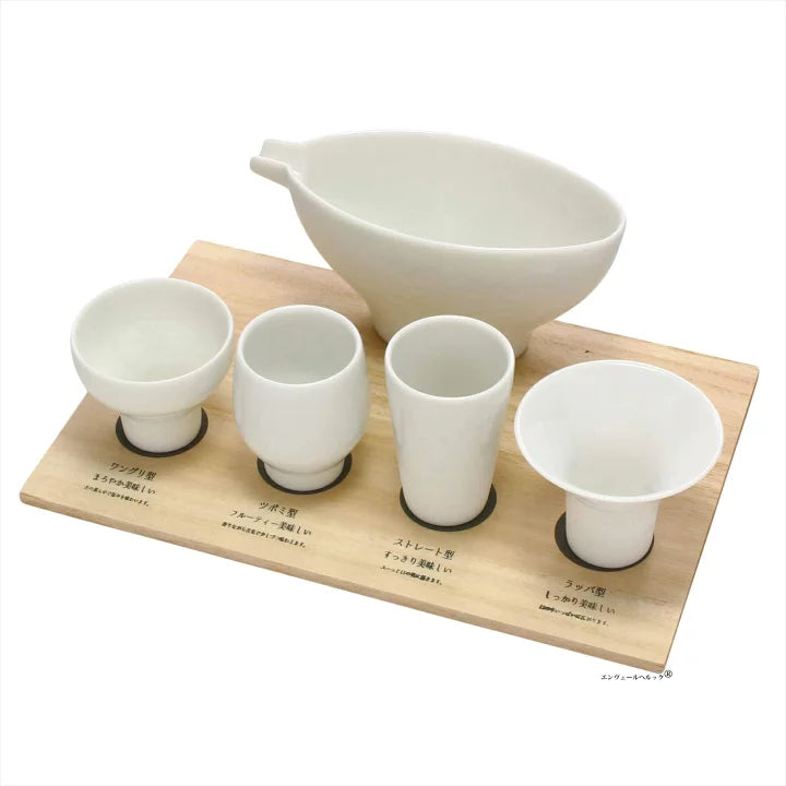 KANEKO KOHYO 1 sake vessel, 4 small cups Sake Set