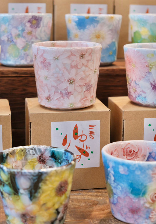 YUZURIHA FLOWER HANDMADE CERAMIC FLOWER SOBA CUP (Gift Box)