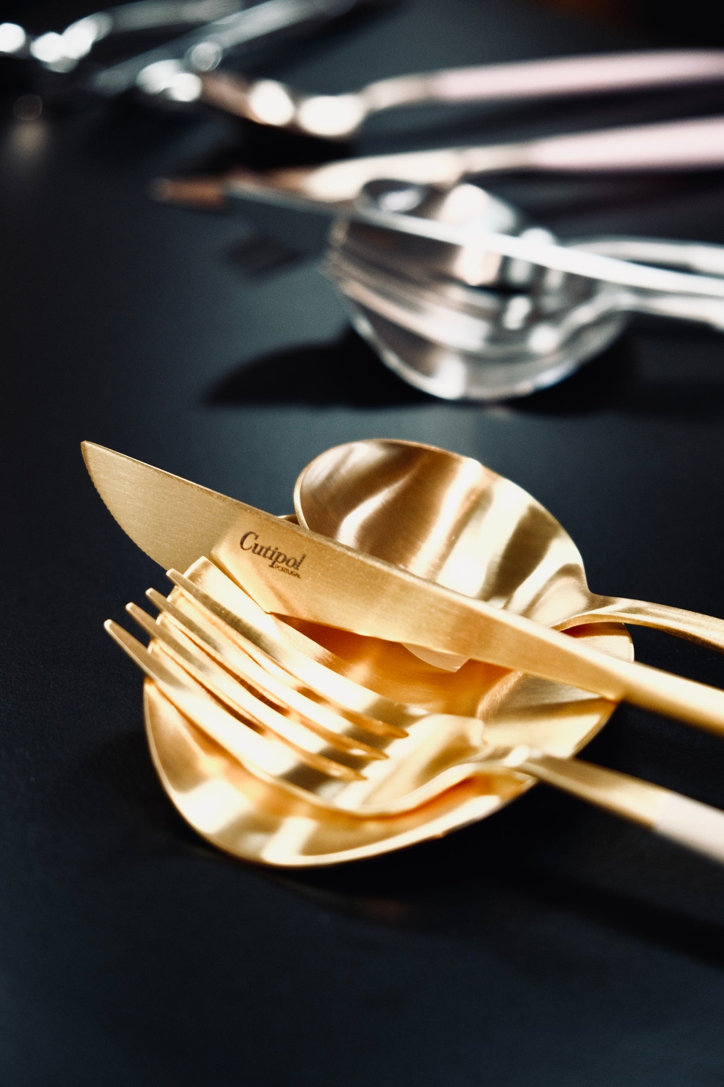 Cutipol cutlery rest (Gold)