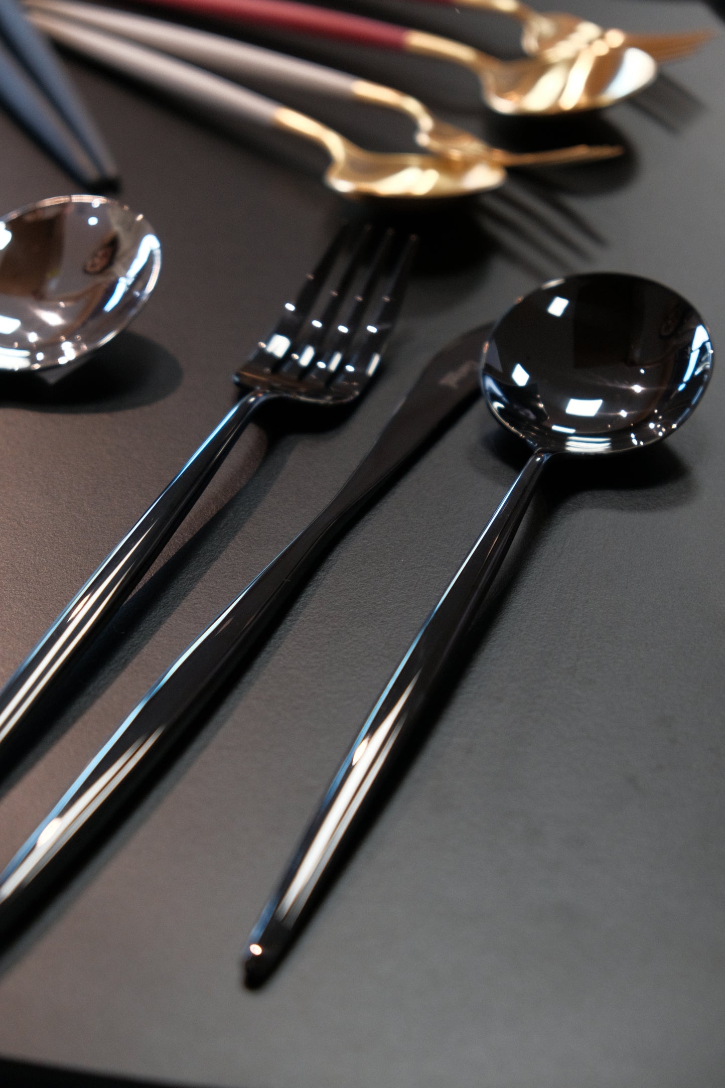 Cutipol Moon 3-pcs Flatware-Shiny All Black