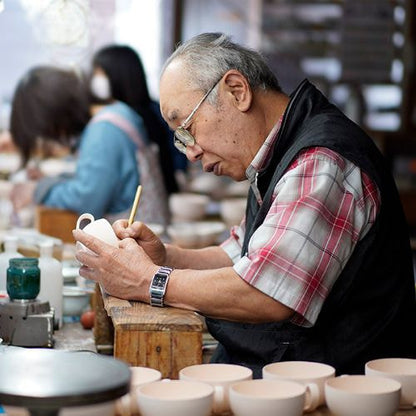 Hasami Ware 洸琳窯 Handmade Green Flower Bowl