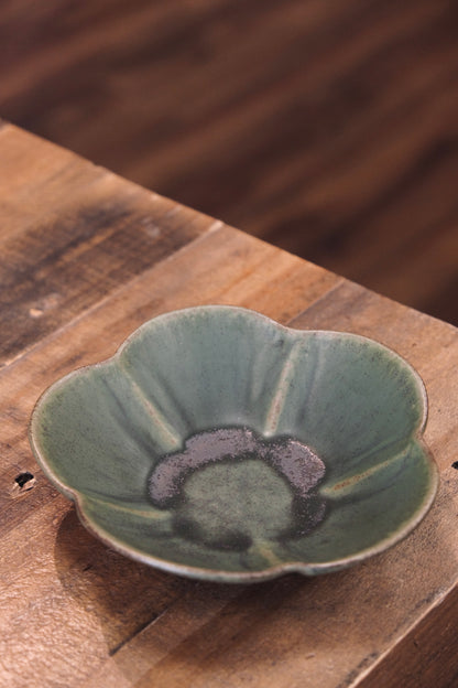 Yoshida Pottery Ume Bowl (Green)