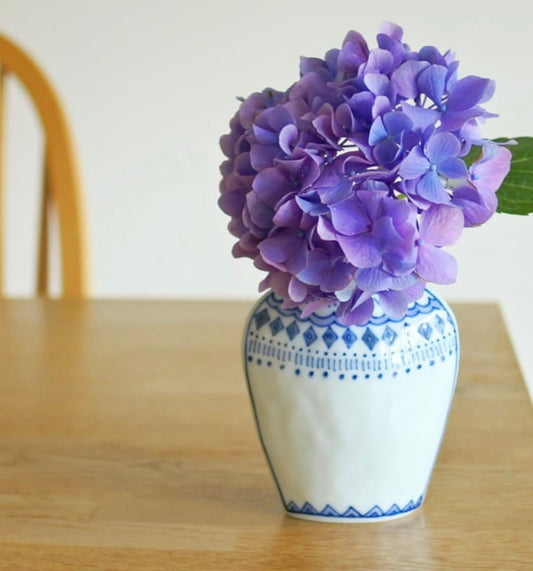 Artisans- Mayuki kato-加藤真雪 Diamond Flower Vase