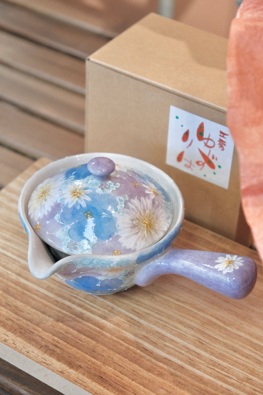 YUZUHIRA HANDMADE CERAMIC FLOWER SIDE HANDLE TEAPOT (GIFT BOX)