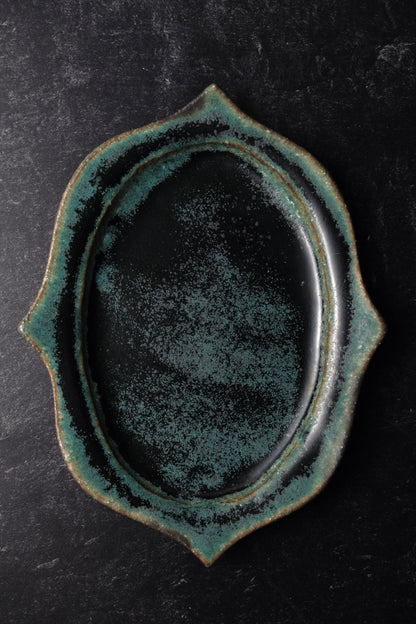 YUMITATE GAMA—山本一仁 handmade vintage ceramic small oval plate(Green)