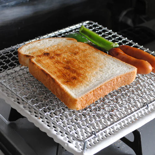 Grill in Style: A Japanese Stovetop Toaster for Small Kitchens