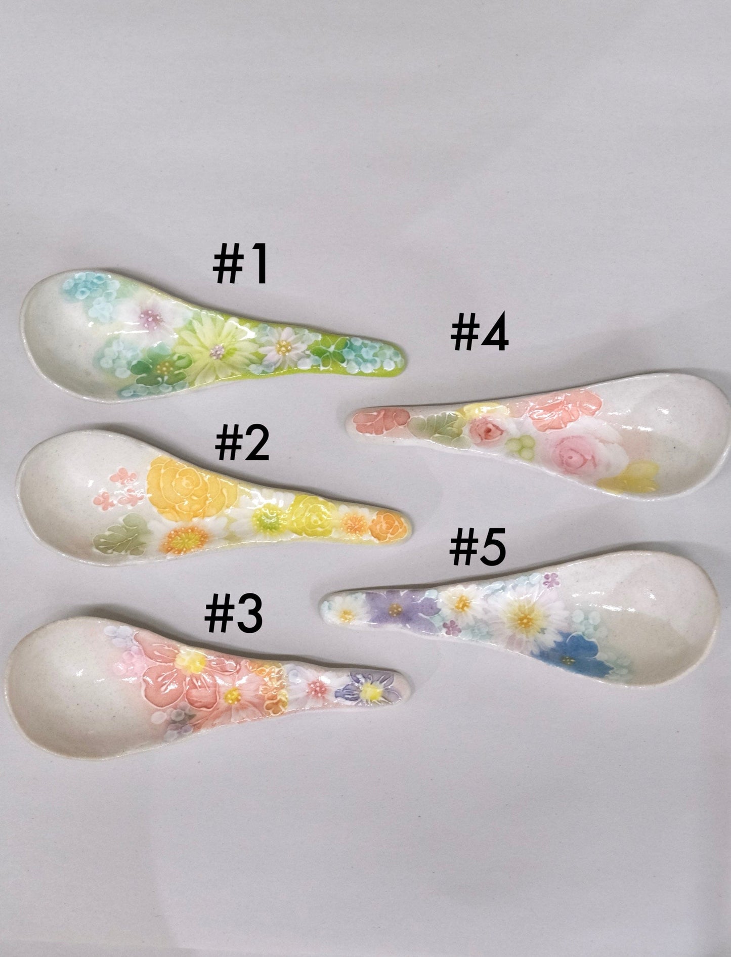 YUZURIHA FLOWER HANDMADE CERAMIC FLOWER SPOON (GIFT BOX)